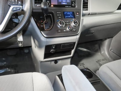 2019 Toyota Sienna LE 8 Passenger