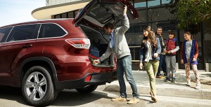 2015-toyota-highlander-03