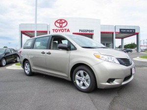 passport-toyota-sienna-ltd-premium-2015