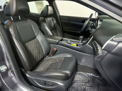 2023 Nissan Maxima SR