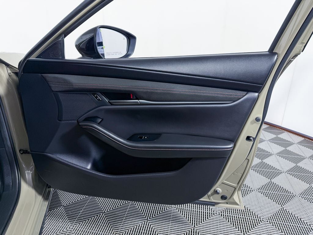 2024 Mazda Mazda3 2.5 Carbon Turbo