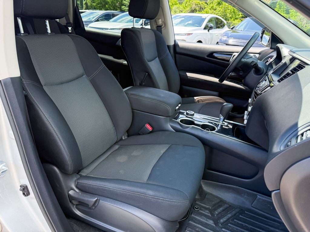 2017 Nissan Pathfinder S