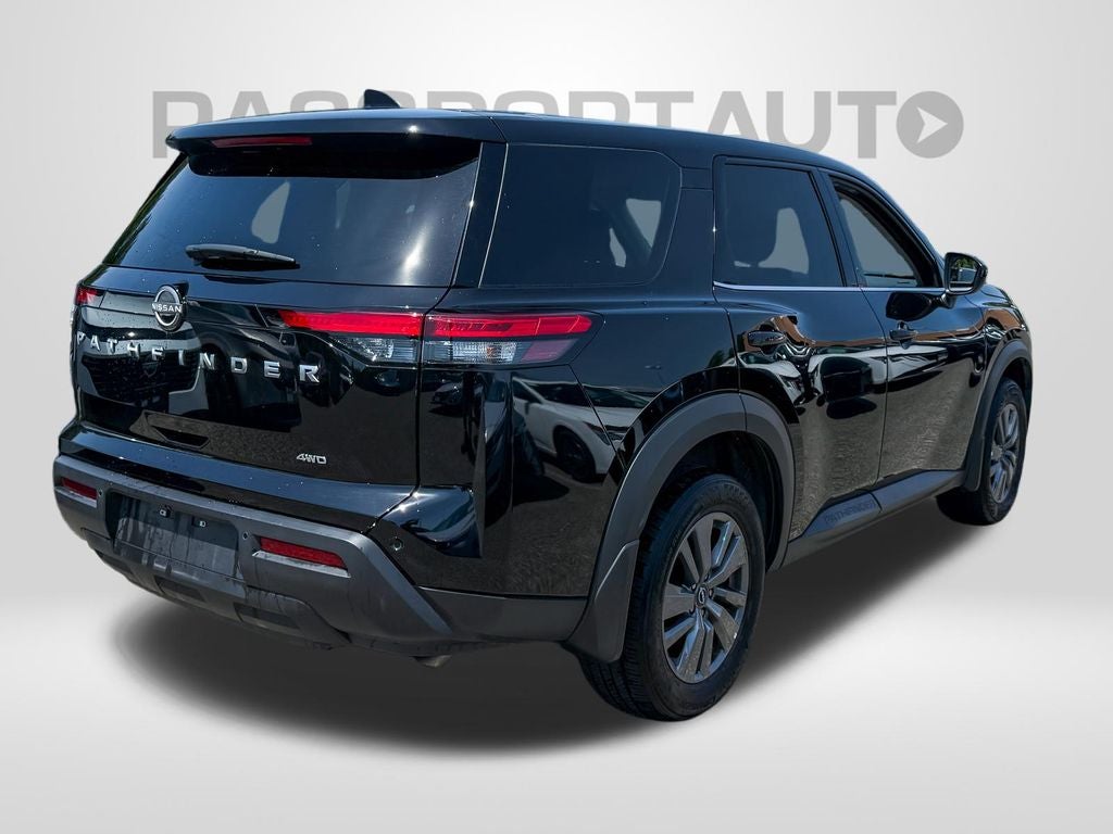 2024 Nissan Pathfinder S