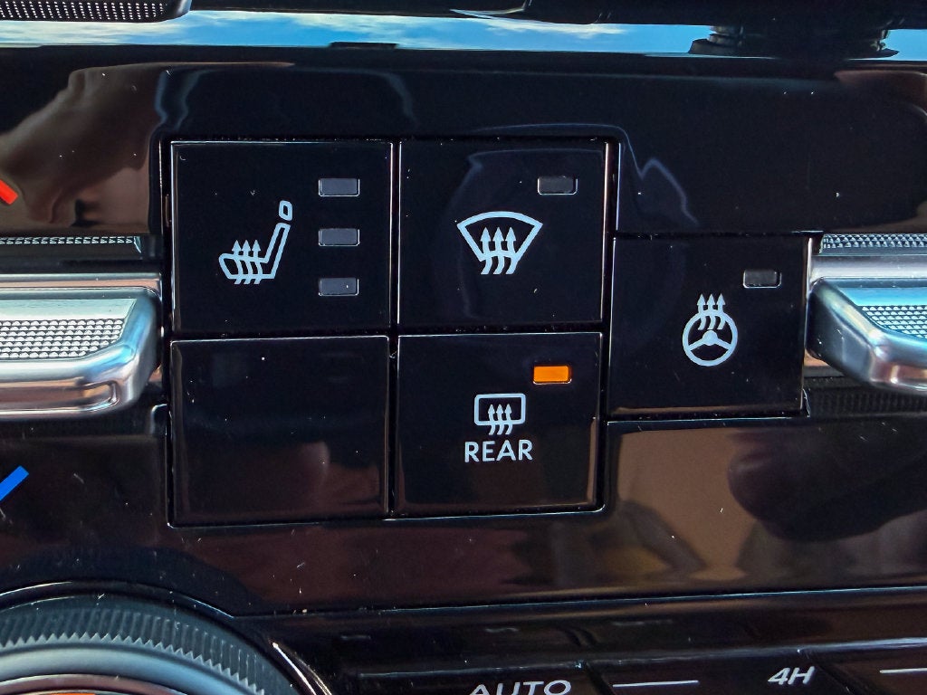 2025 Nissan Armada SL