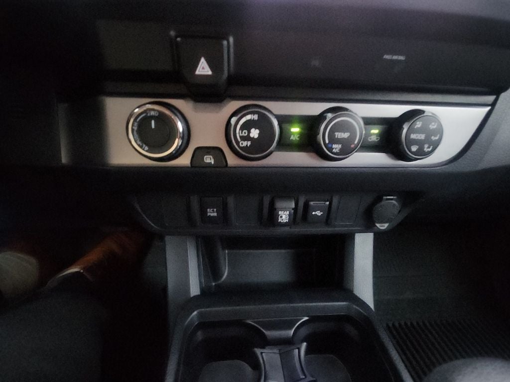 2020 Toyota Tacoma SR5 V6