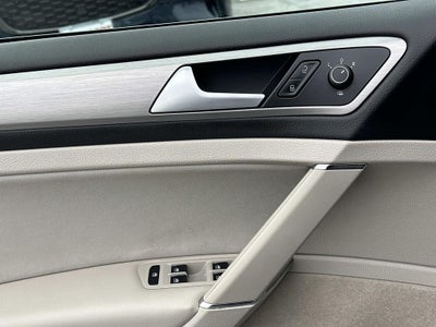 2016 Volkswagen Golf TSI S 4-Door