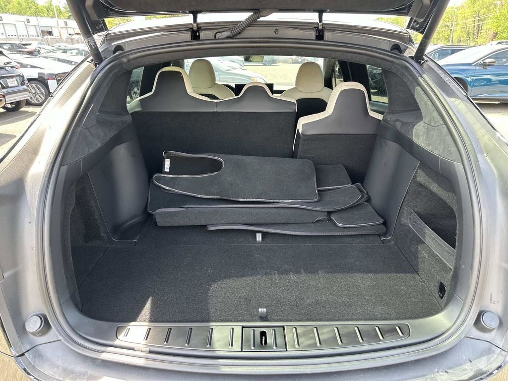 2023 Tesla Model X Standard Range