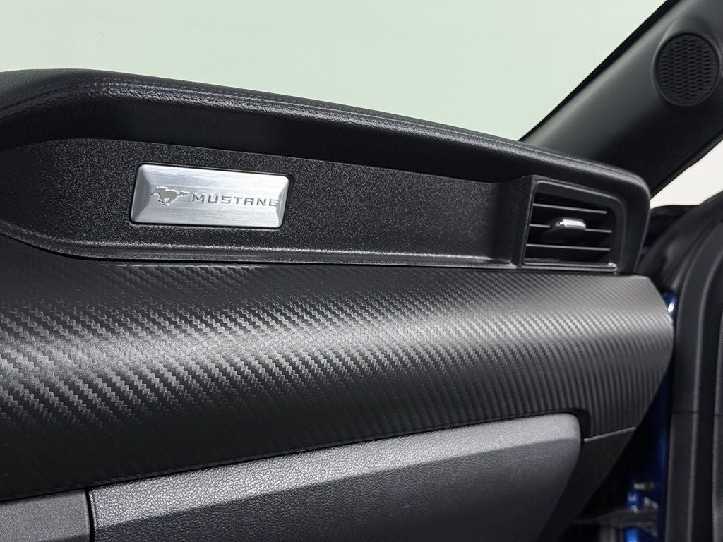 2022 Ford Mustang EcoBoost