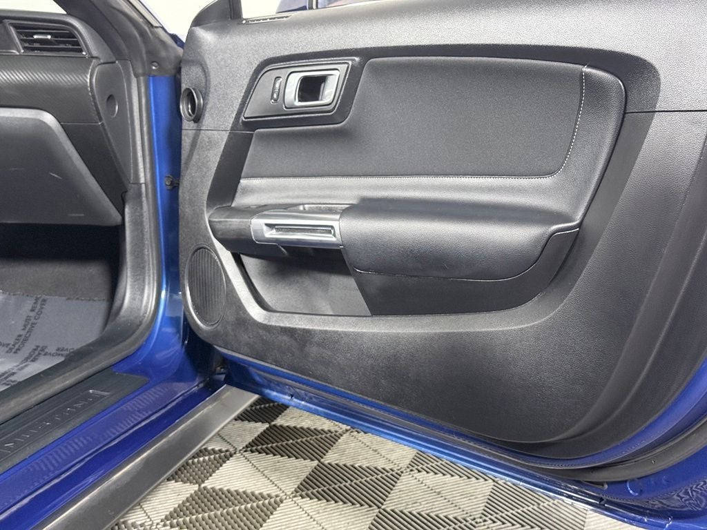 2022 Ford Mustang EcoBoost