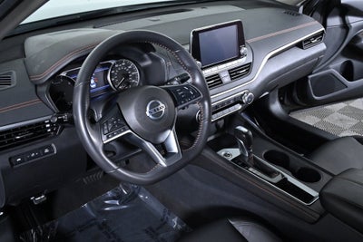 2022 Nissan Altima 2.5 SR Nissan Certified