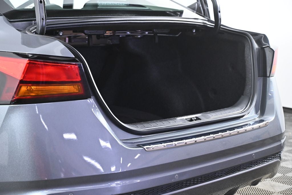 2022 Nissan Altima 2.5 SV Nissan Certified