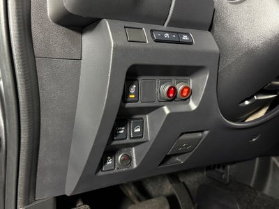 2023 Nissan Frontier SV Midnight Edition