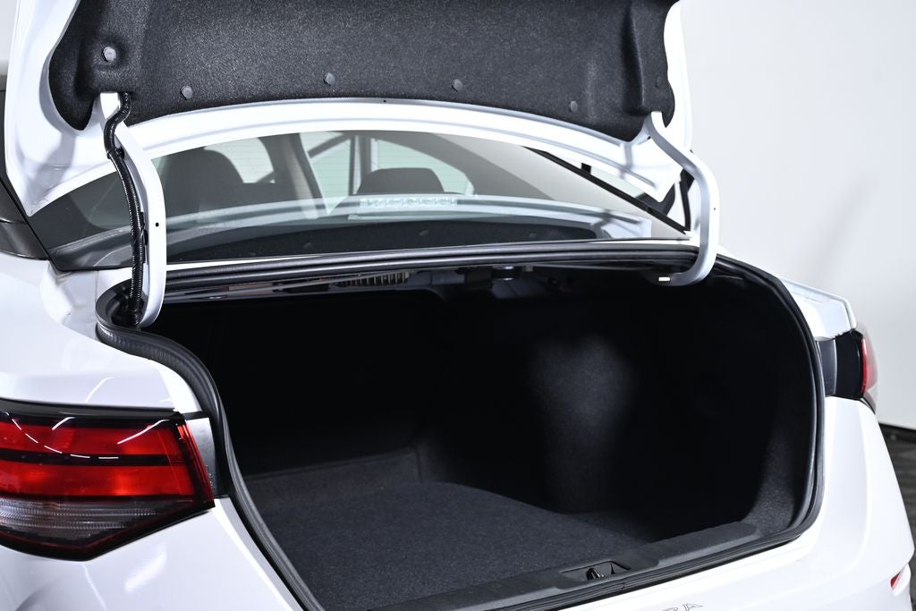 2023 Nissan Sentra SR Certified Select