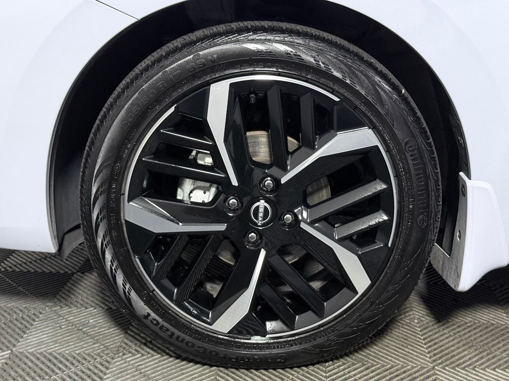 2025 Nissan Versa 1.6 SR Nissan Certified
