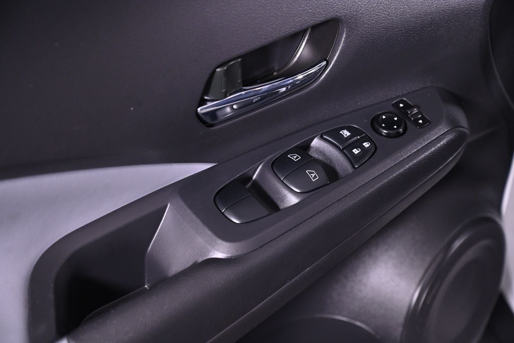 2023 Nissan Kicks SR Nissan Certified