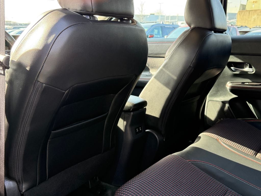 2025 Nissan Kicks SR Nissan Certified