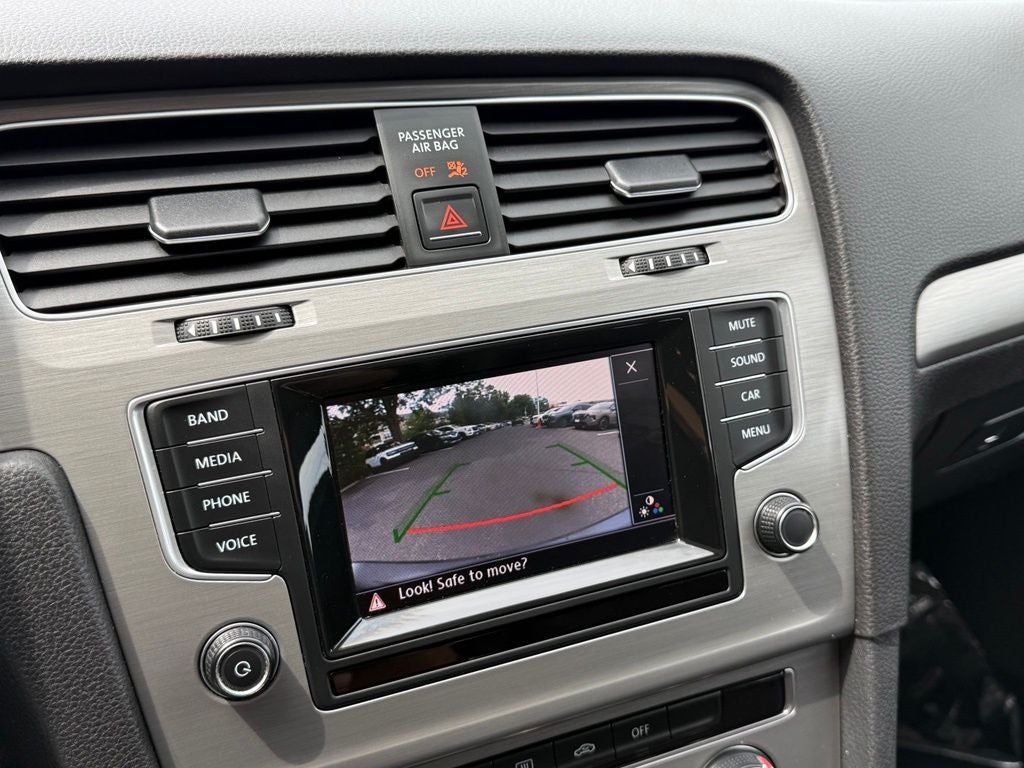 2015 Volkswagen Golf SportWagen S