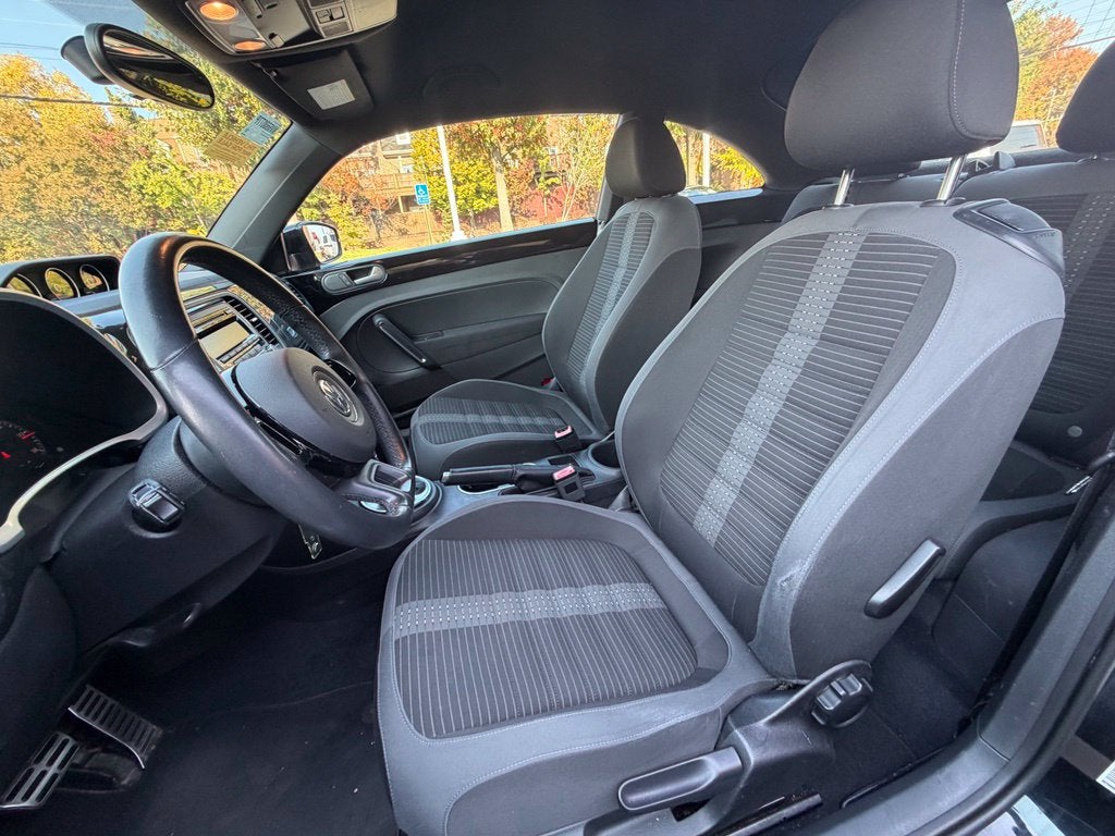 2012 Volkswagen Beetle 2.0 TSi