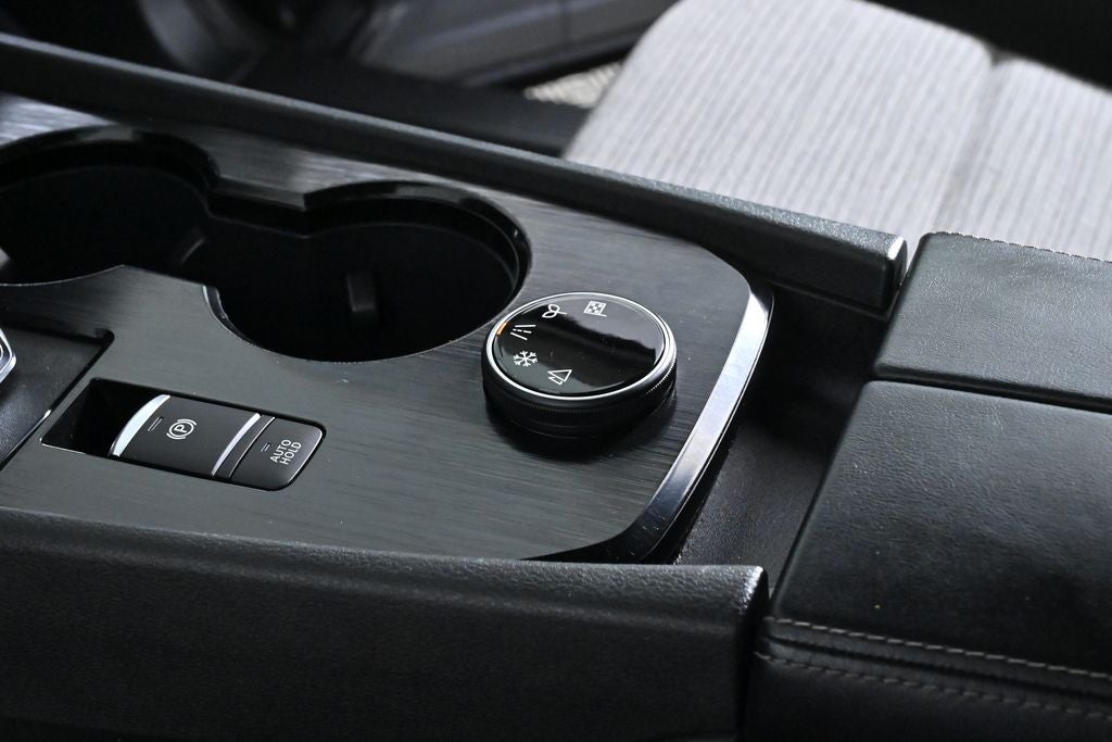 2022 Nissan Rogue SV Nissan Certified