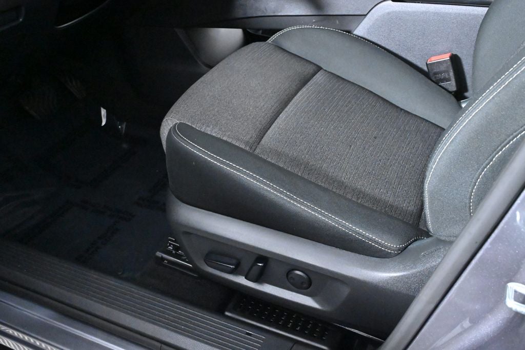 2022 Nissan Rogue SV Nissan Certified