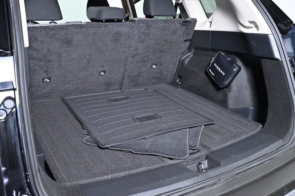 2023 Nissan Rogue SV Nissan Certified