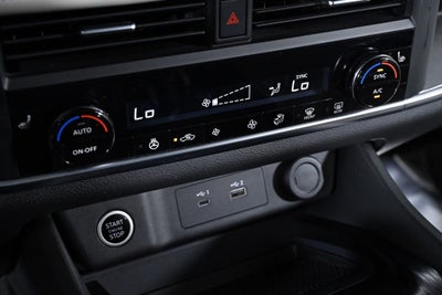 2023 Nissan Rogue SV Premium Nissan Certified