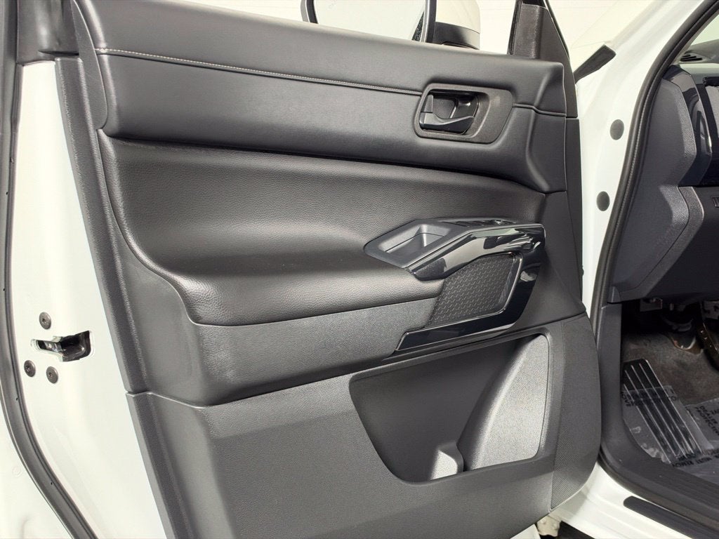 2023 Nissan Pathfinder SV Nissan Certified