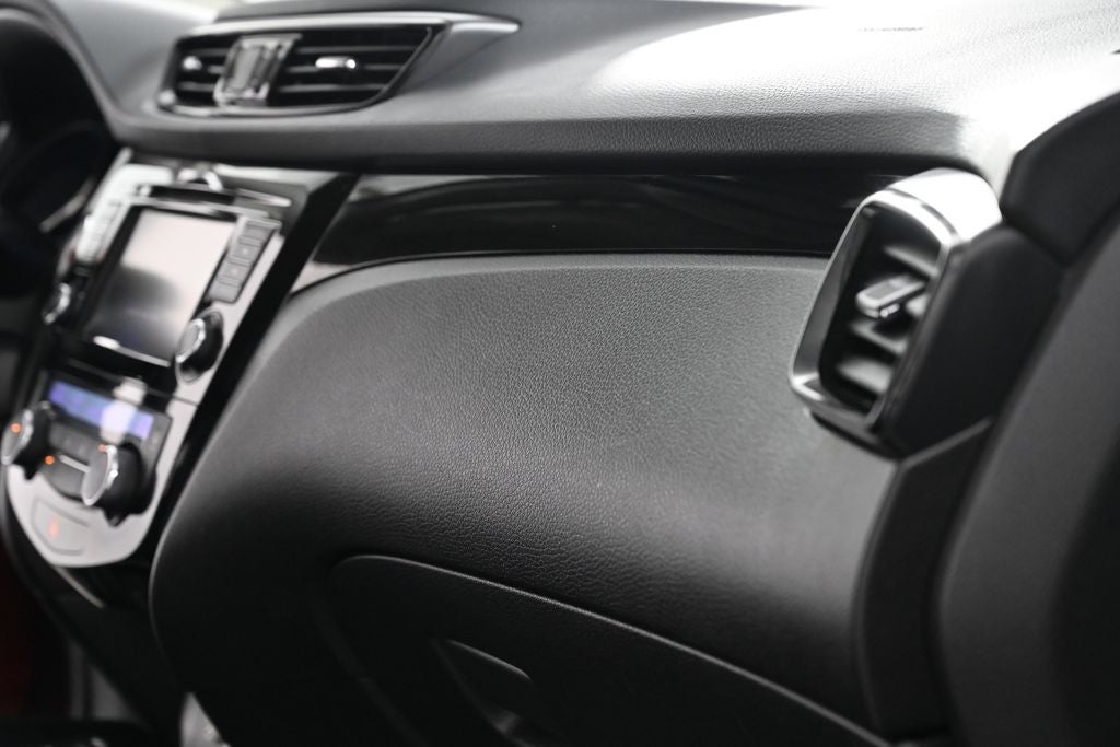 2022 Nissan Rogue Sport SV Nissan Certified