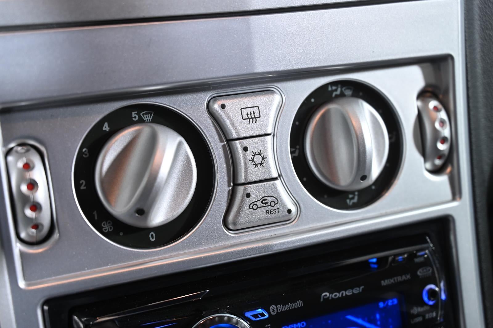 2004 Chrysler Crossfire 2dr Cpe