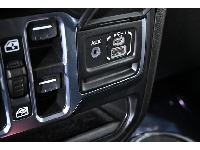 2020 Jeep Wrangler Unlimited Sahara Altitude