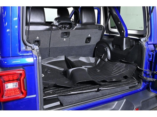 2020 Jeep Wrangler Unlimited Sahara Altitude