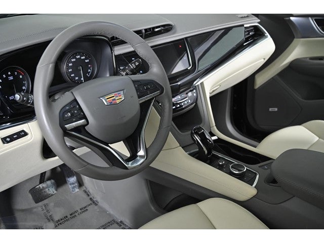 2024 Cadillac XT6 FWD Premium Luxury