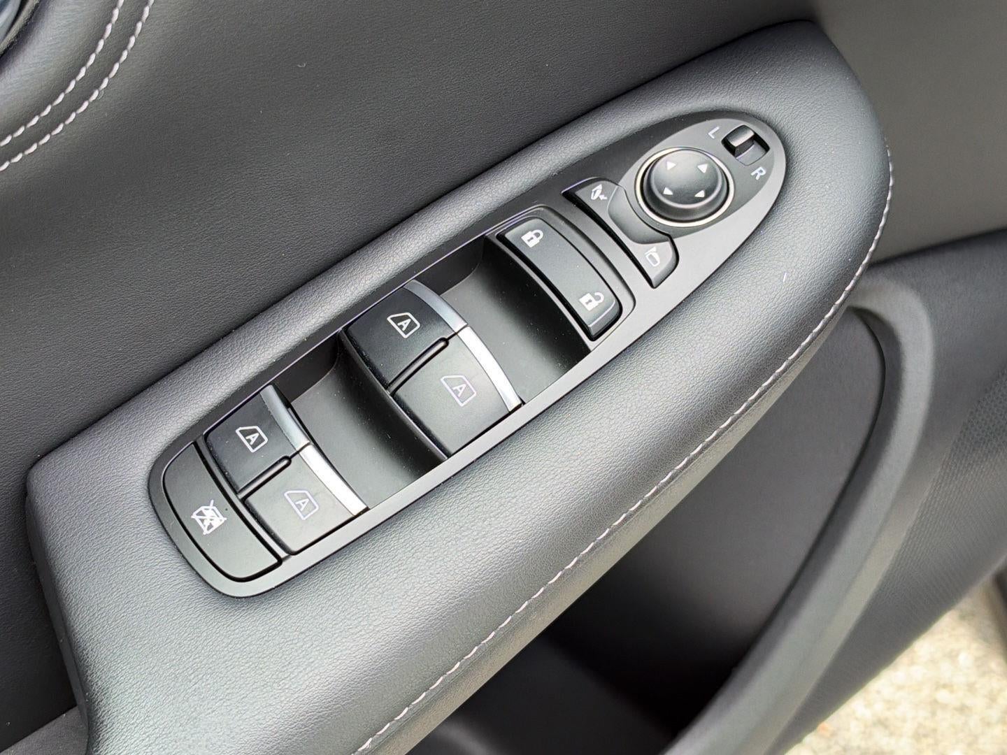 2023 INFINITI QX55 SENSORY