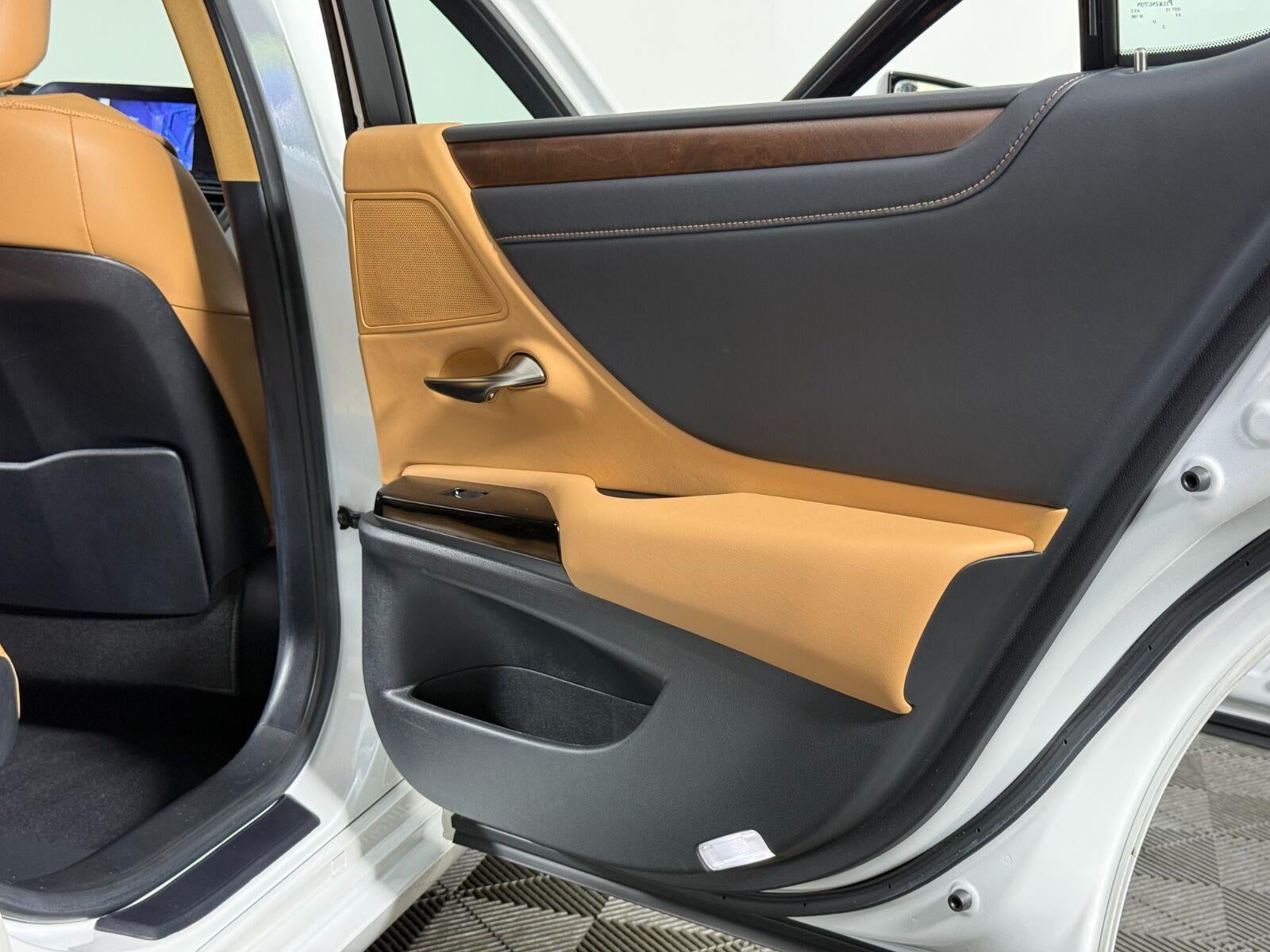 2024 Lexus ES ES 300h