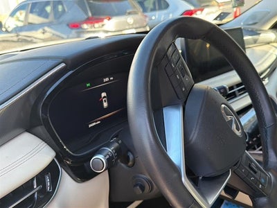 2023 INFINITI QX60 LUXE