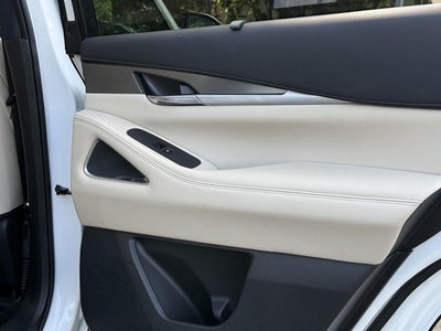 2024 INFINITI QX60 LUXE