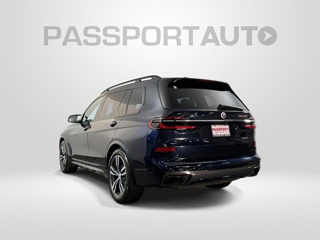 2023 BMW X7 M60i