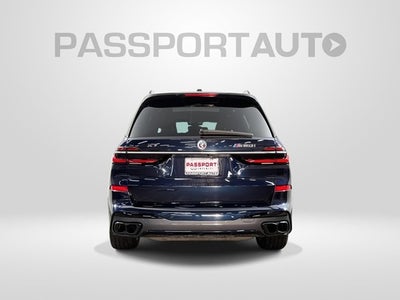 2023 BMW X7 M60i