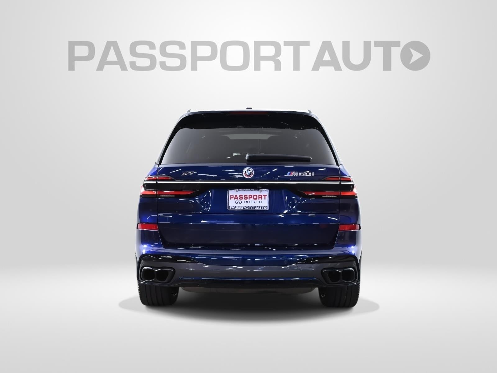 2023 BMW X7 M60i