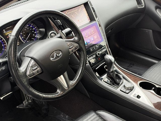 2016 INFINITI Q50 3.0t Red Sport 400