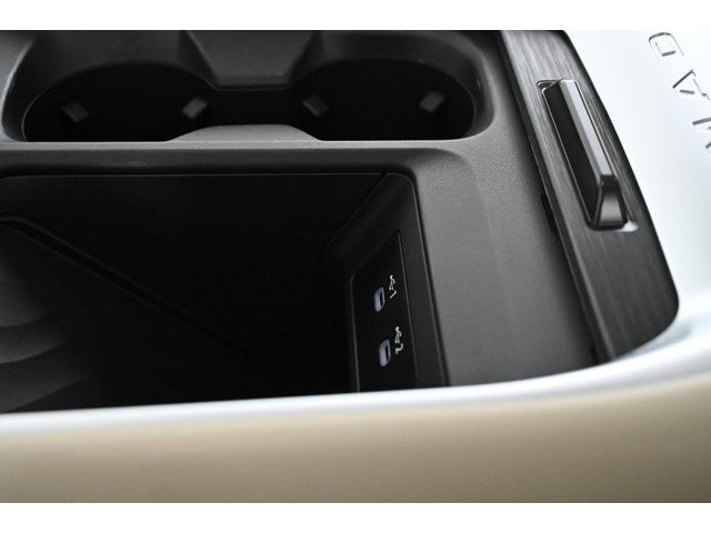 2025 Nissan Armada Platinum