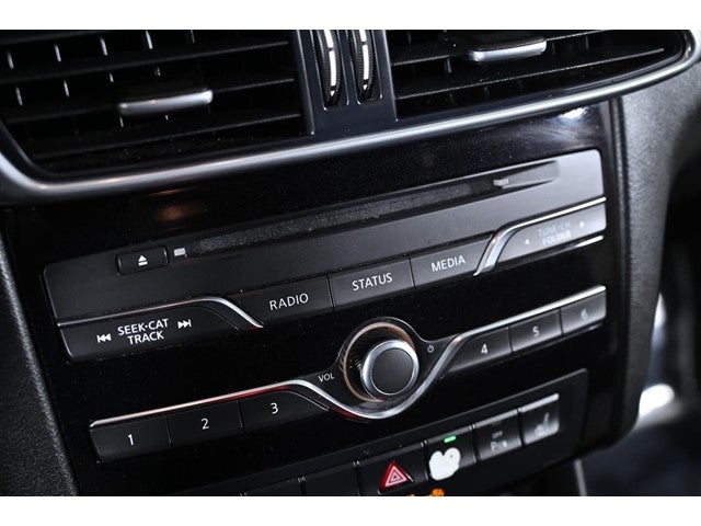 2019 INFINITI QX30 LUXE