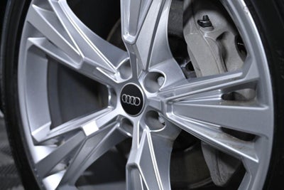 2023 Audi Q8 Premium Plus