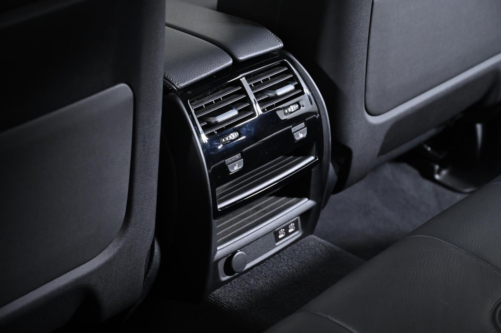 2023 BMW 5 Series M550i xDrive