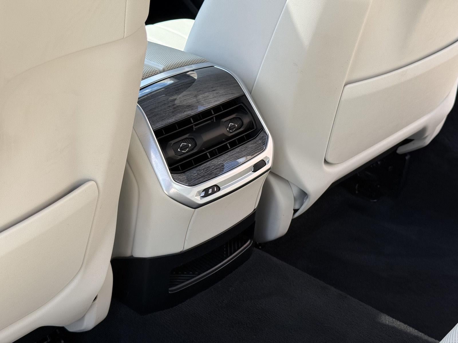 2023 BMW 7 Series 760i xDrive