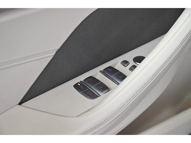 2022 BMW 8 Series M850i