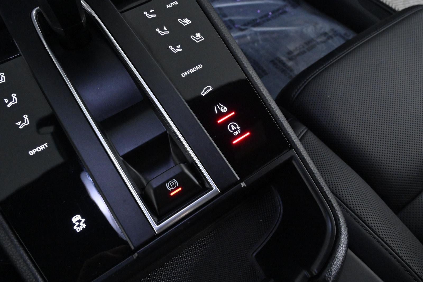 2024 Porsche Macan T