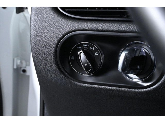 2024 Porsche Macan T