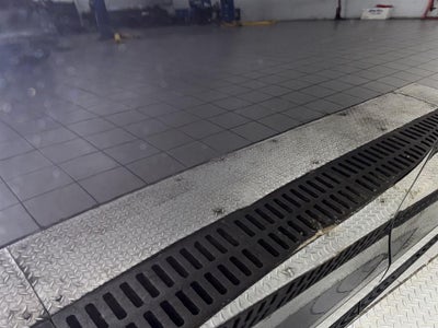 2022 Porsche Macan AWD