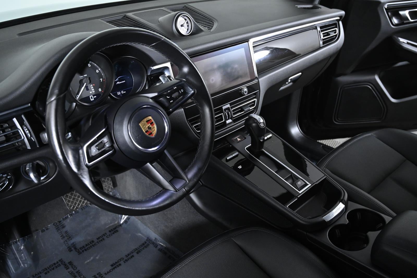 2022 Porsche Macan AWD